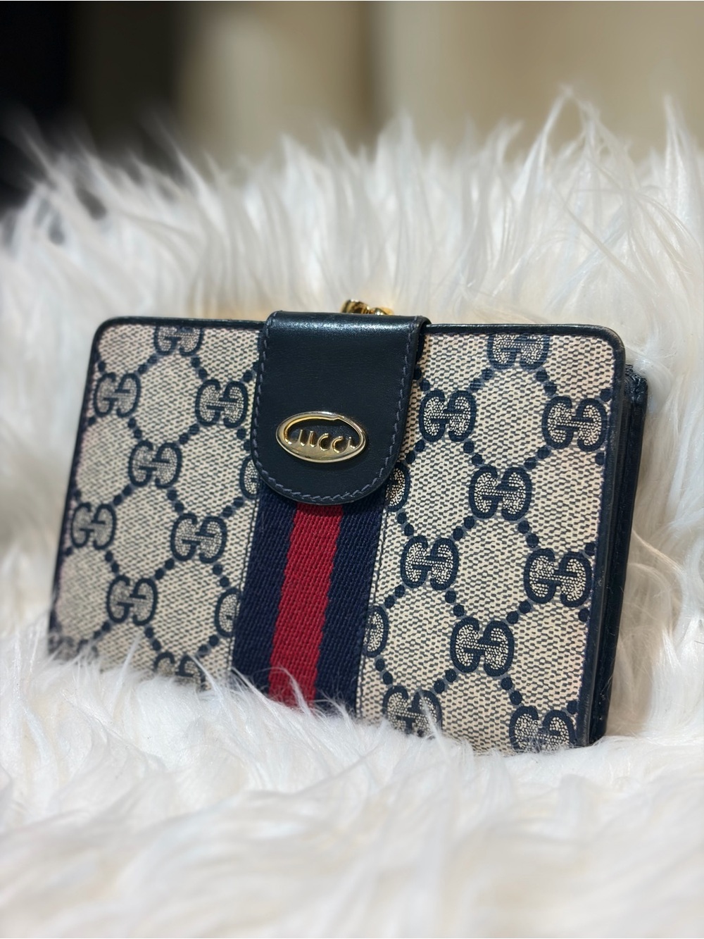 Vintage Gucci Supreme Ophidia Coated Canvas Wallet w/ Snap Closure & Kislock